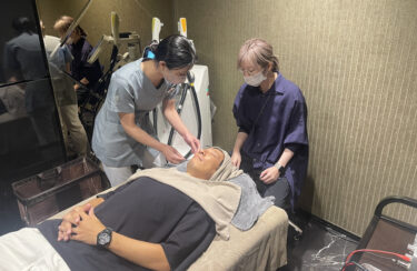 ヴィーナス3期生の夜間実技研修を銀座こもれびクリニックで開催しました